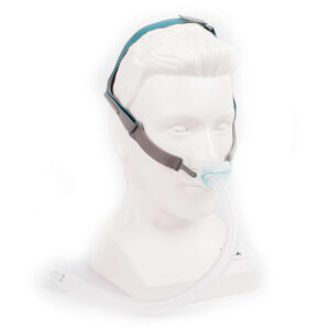 Masca nazala CPAP cu pernute, P6, BMC Medical pe manechin vedere din laterala